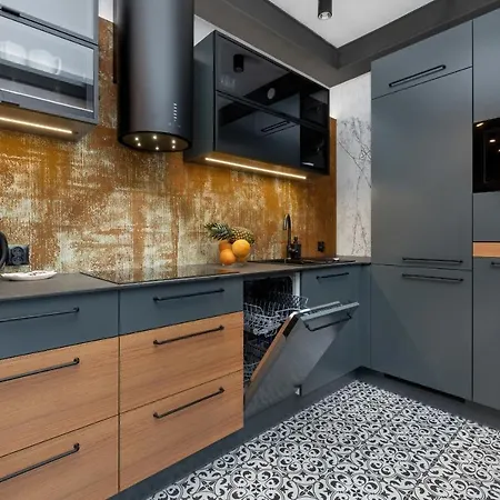 Διαμέρισμα Trendy Downtown For 4 Guests By Renters Γκντίνια