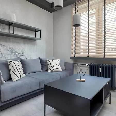 Διαμέρισμα Trendy Downtown For 4 Guests By Renters *