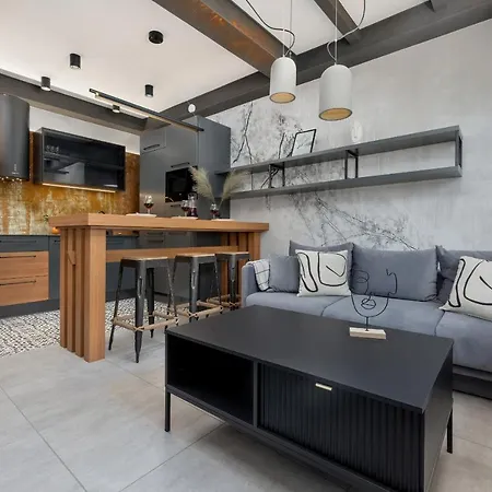 Trendy Downtown For 4 Guests By Renters Διαμέρισμα Γκντίνια